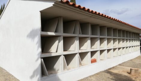 <H4>AMPLIACION DE 90 NICHOS PREFABRICADOS EN FAYON -ZARAGOZA</H4>