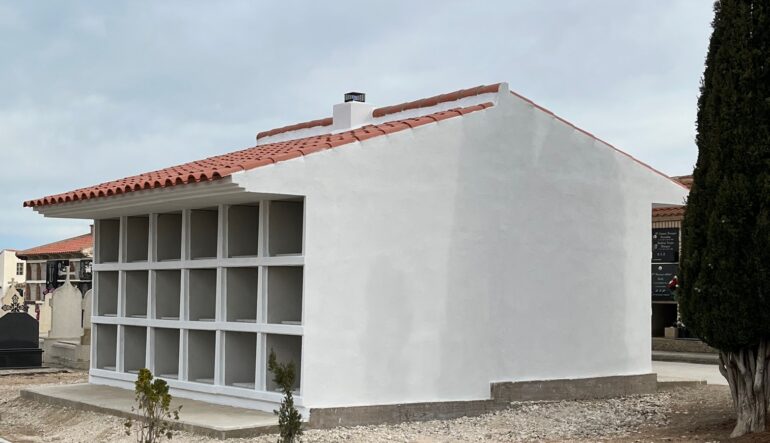 <H4>AMPLIACION DE NICHOS PREFABRICADOS DE HORMIGON EN CEMENTERIO MUNICIPAL DE LETUX (ZARAGOZA)</H4>
